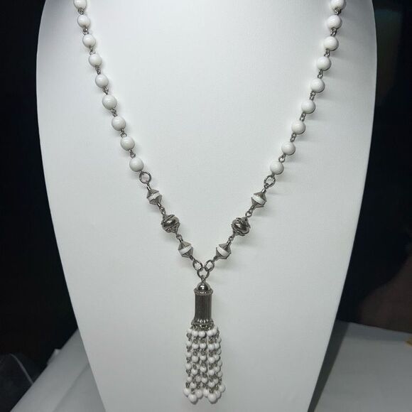 Vintage White Bead and Silver Tone Tassel Necklace - Picture 1 of 8
